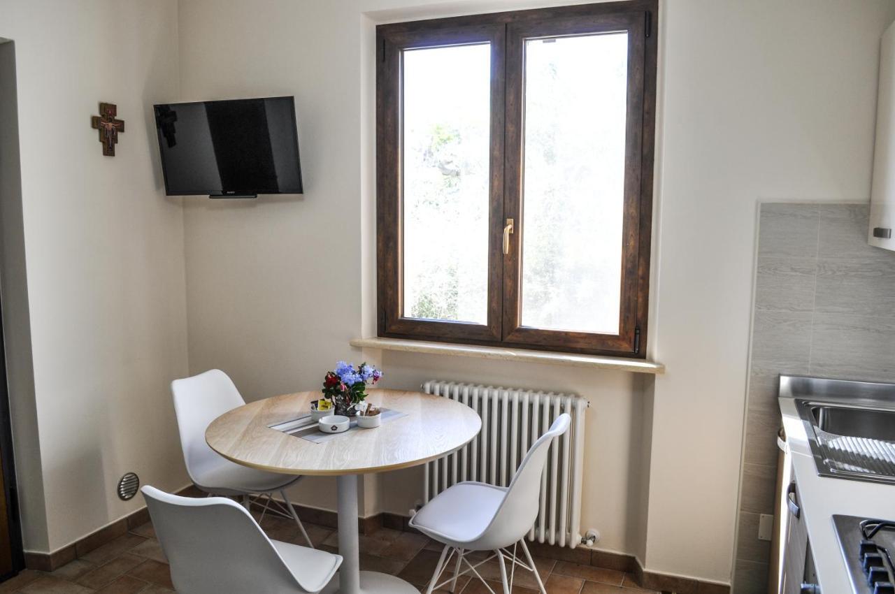 Bilocale In Campagna - Assisi Apartman Kültér fotó